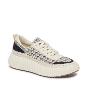 Dolce Vita Cream & Black Dannis Sneakers